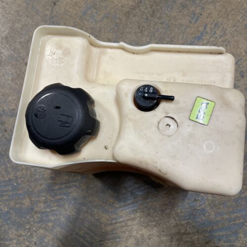 Craftsman Poulan AYP Fuel Gas Tank 3 Gallon P/N 433006, 433007 (581289801)