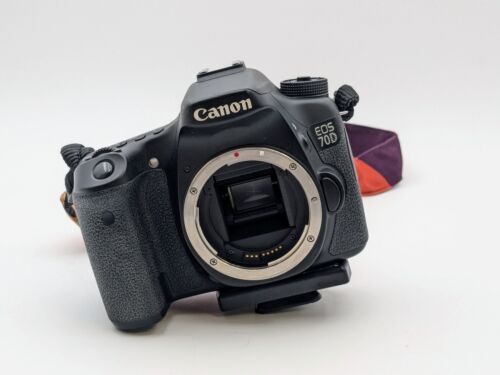 Canon EOS 70D 20.2MP DSLR Digital SLR Camera Body from Japan [EX+++]