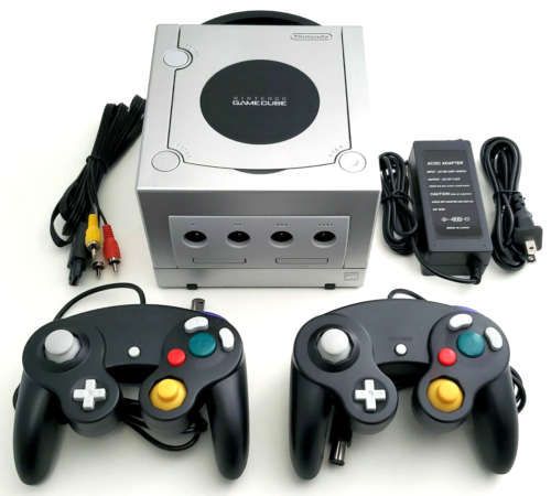 Nintendo GameCube DOL-101 Gaming System SILVER Console 2 Controller Bundle NGC