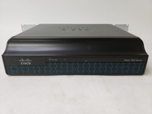 Cisco 1900 Series CISCO 1941 Integrated Service Router Powers on