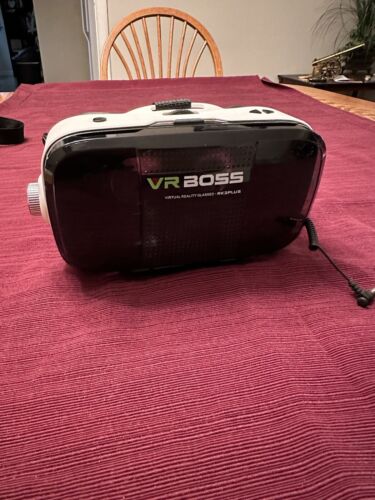 VR Boss RK3PLUS White Black Built In Headphone Virtual Reality 3D Glasses (S2-B)