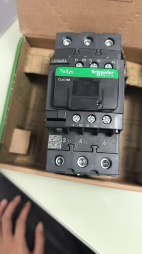 Schneider Electric LC1D65A AC220V Contactor Ith: 80A Ui: 690V-50/60Hz Uimp: 6kV