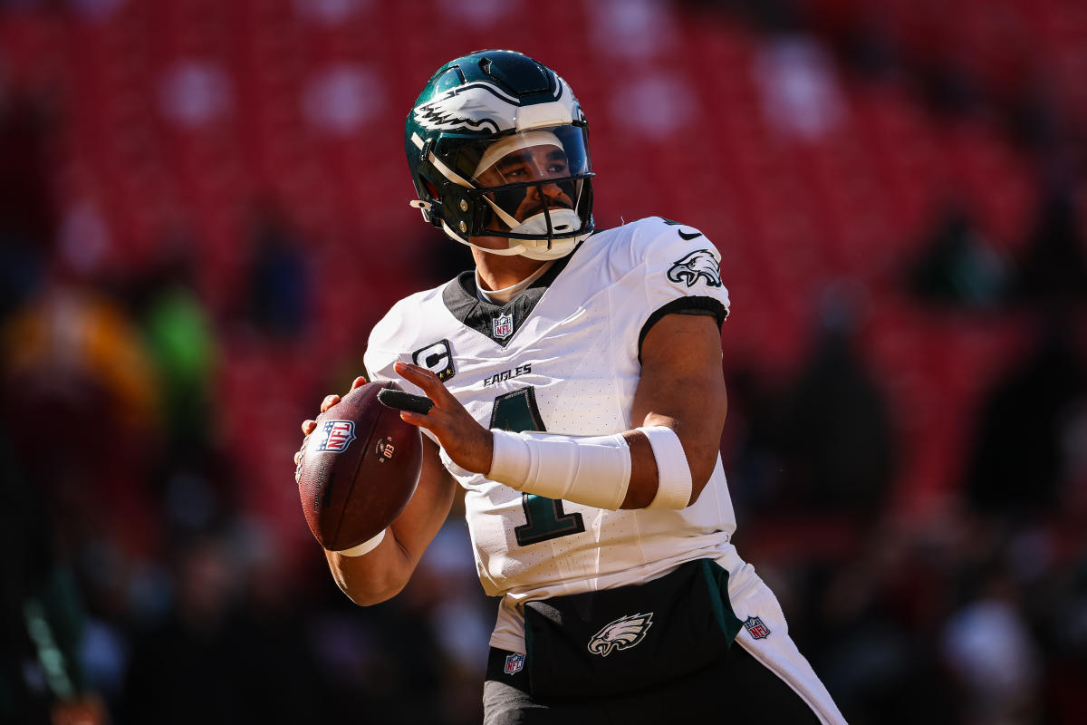 NFL inactives Week 17: QBs Jalen Hurts, Anthony Richardson out, WR Christian Watson questionable