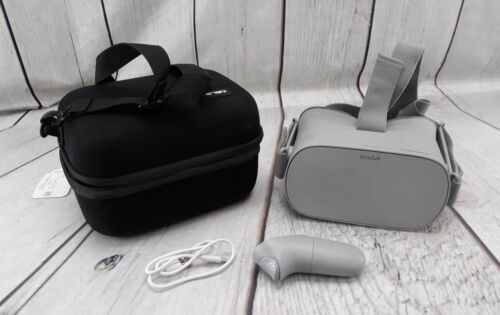 Oculus mh-a32 VR System Case/controller/ [AS IS FOR PARTS]