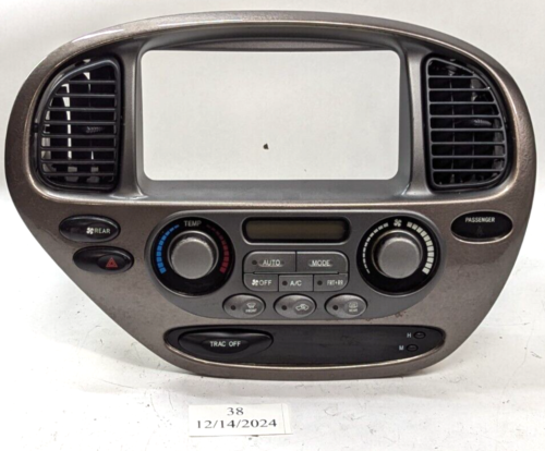 2003-2004 Toyota Sequoia Lmtd AC Temp Heat Climate Control Bezel 84010-0C112-E0