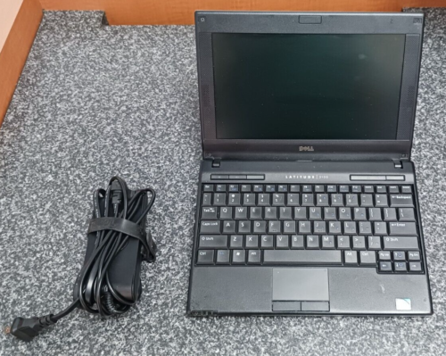 Dell Latitude 2100 – 10.1″ – 250 GB HDD – 2GB RAM – Atom 1.6GHz – Windows 7 Pro