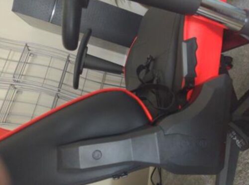 GTRACING Gaming chair footrest and adjustable headrest