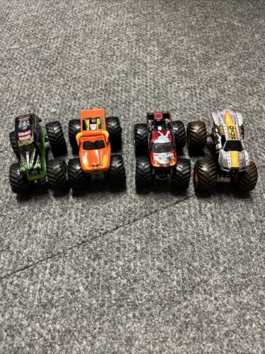 Mix Hot Wheels Monster Jam Truck Lot of 4 Toro Loco, Grave Digger,max D, Krazy