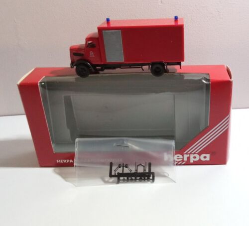 HERPA 1:87 SCALE MAN 750L FW FIRE VEHICLE – 042833 – BOXED