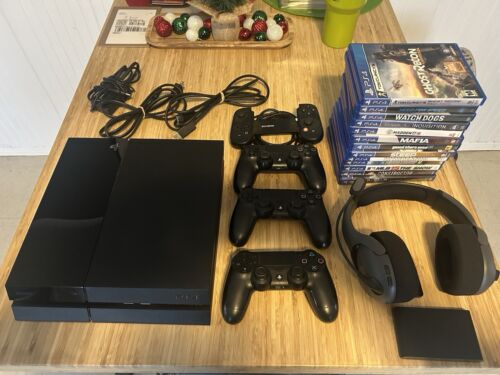 Sony PlayStation 4 500GB Bundle 3 Controllers PlayStation TV Headset 14 Games