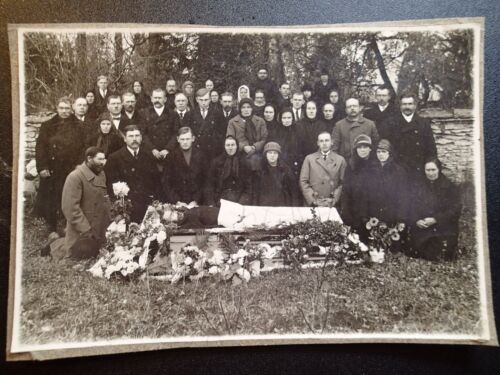 early 1900 MAN POST MORTEM OPEN COFFIN ORIGINAL ANTIQUE PHOTOGRAPH EUROPE