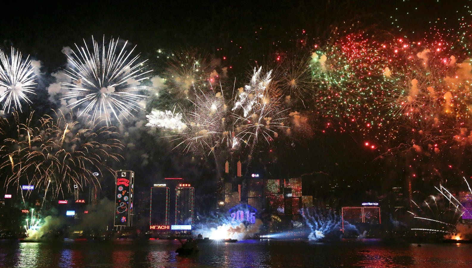 Hong Kong New Year’s Eve Fireworks To Premiere Dazzling New Effects