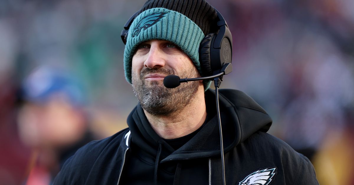 Eagles News: Nick Sirianni reportedly apologized to Zach Ertz for mocking him after the Commanders game