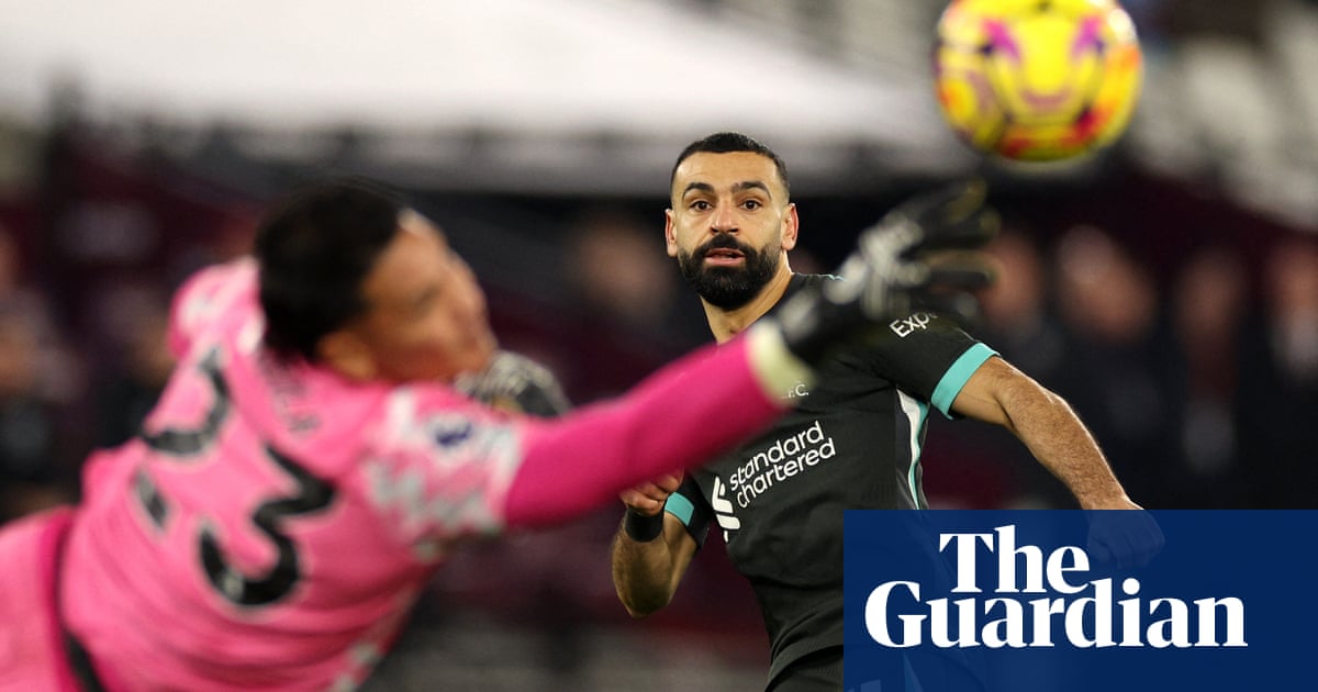 Magnificent Mo Salah puts Liverpool eight points clear – Football Weekly | Soccer