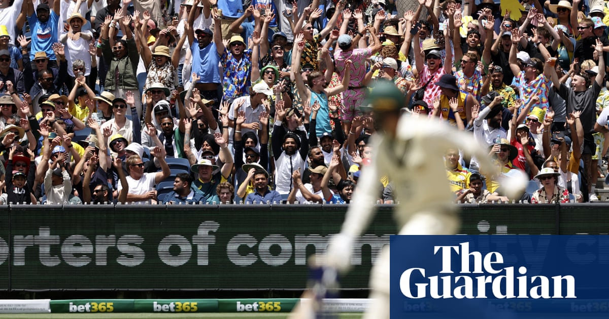 351,000… and counting: bumper Boxing Day Test breaks record for cricket crowd in Australia | Cricket