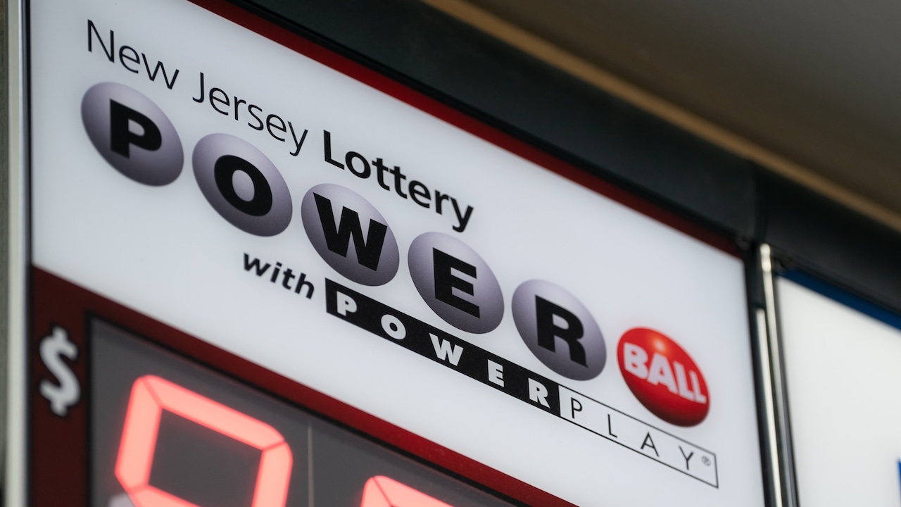 Powerball ticket worth $2M sold in N.J. for Christmas Day drawing