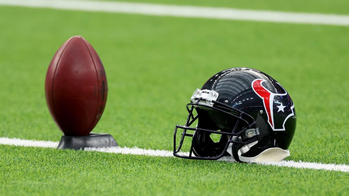 Texans elevate WR Jared Wayne, CB D’Angelo Ross from practice squad