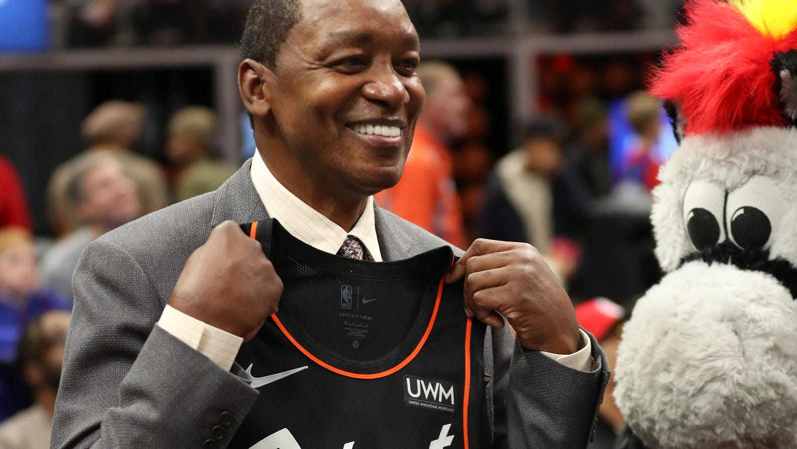 Detroit Pistons legend Isiah Thomas reveals Bell’s palsy diagnosis