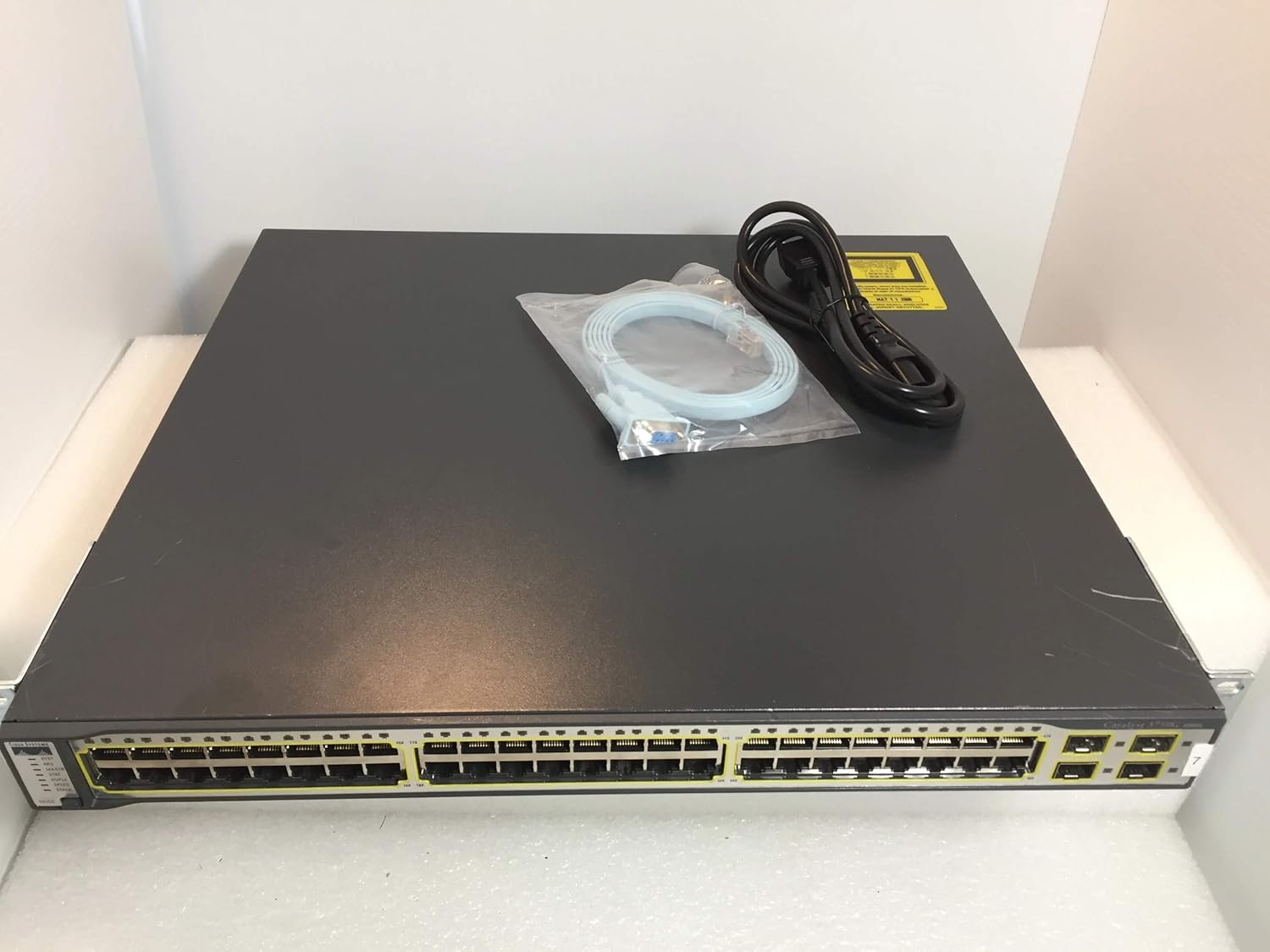 Cisco Catalyst WS-C3750G-48PS-S 48 Port PoE 3750G Gigabit Switch (Renewed)