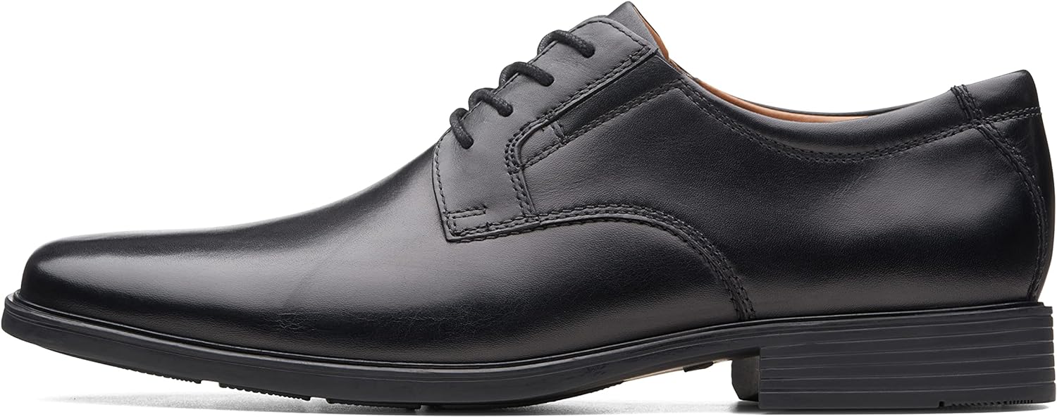 Clarks Men’s Tilden Plain Oxford