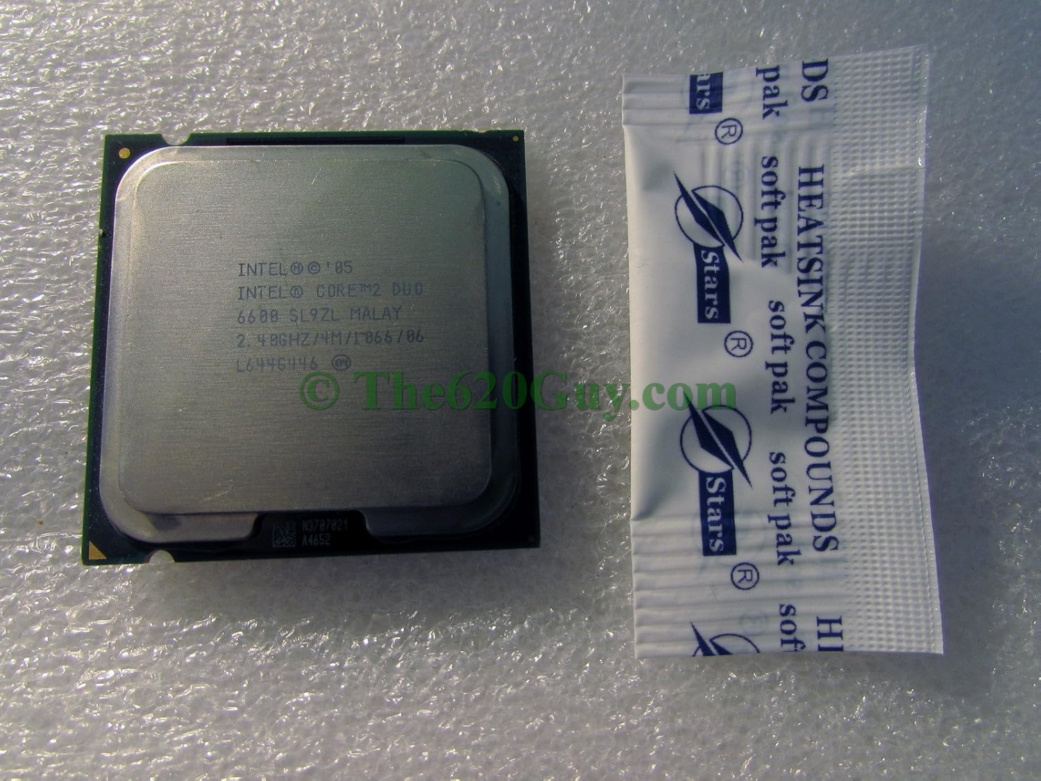 Intel Core 2 Duo 6600 E6600 2.4GHz 2.40GHz 4M/1066MHz SL9ZL LGA775 CPU Processor