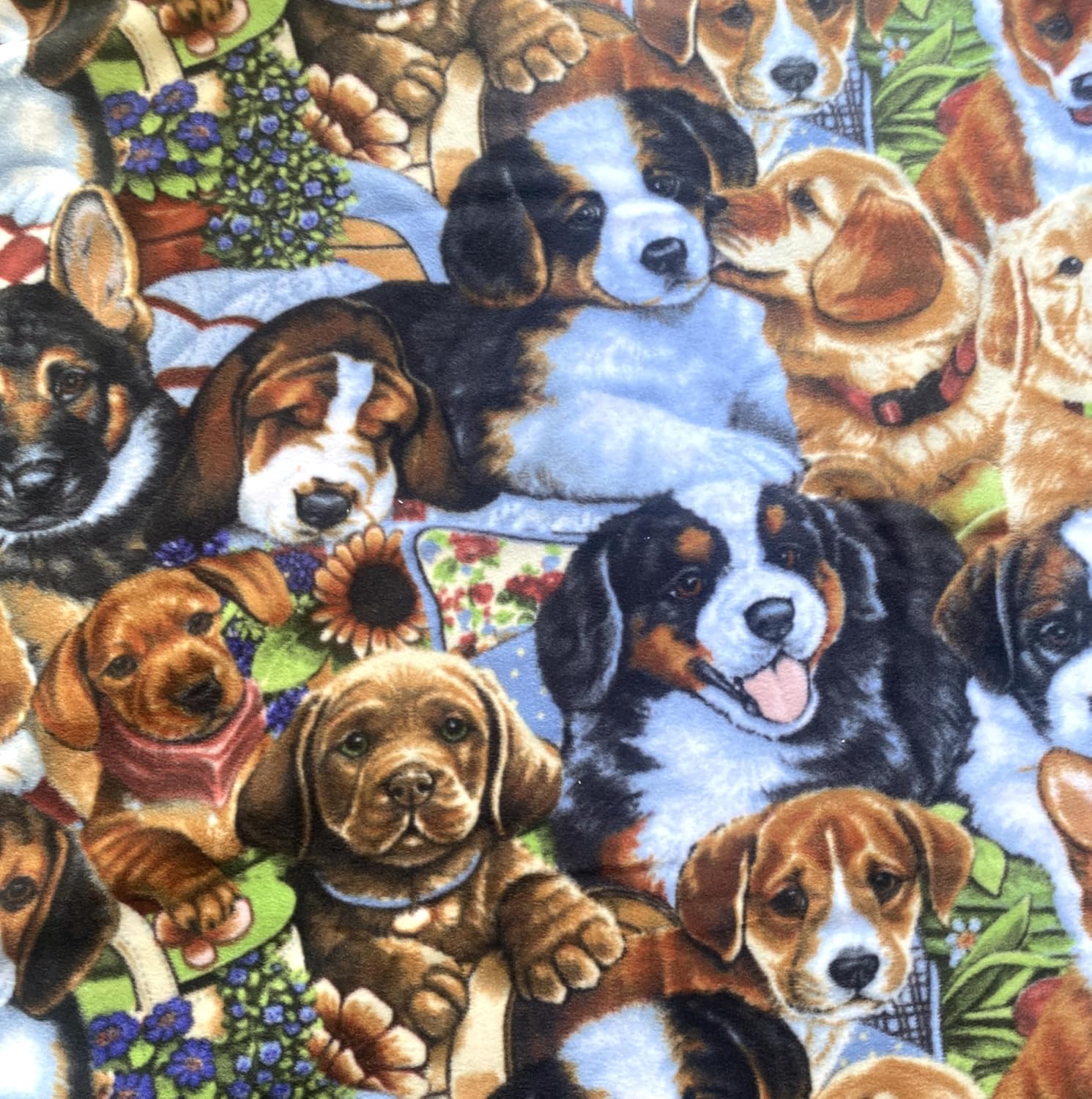 David Textiles Dogs & Puppies Garden Anti-Pill Premium Fleece Fabric by The Yard (2 Yard Cut)