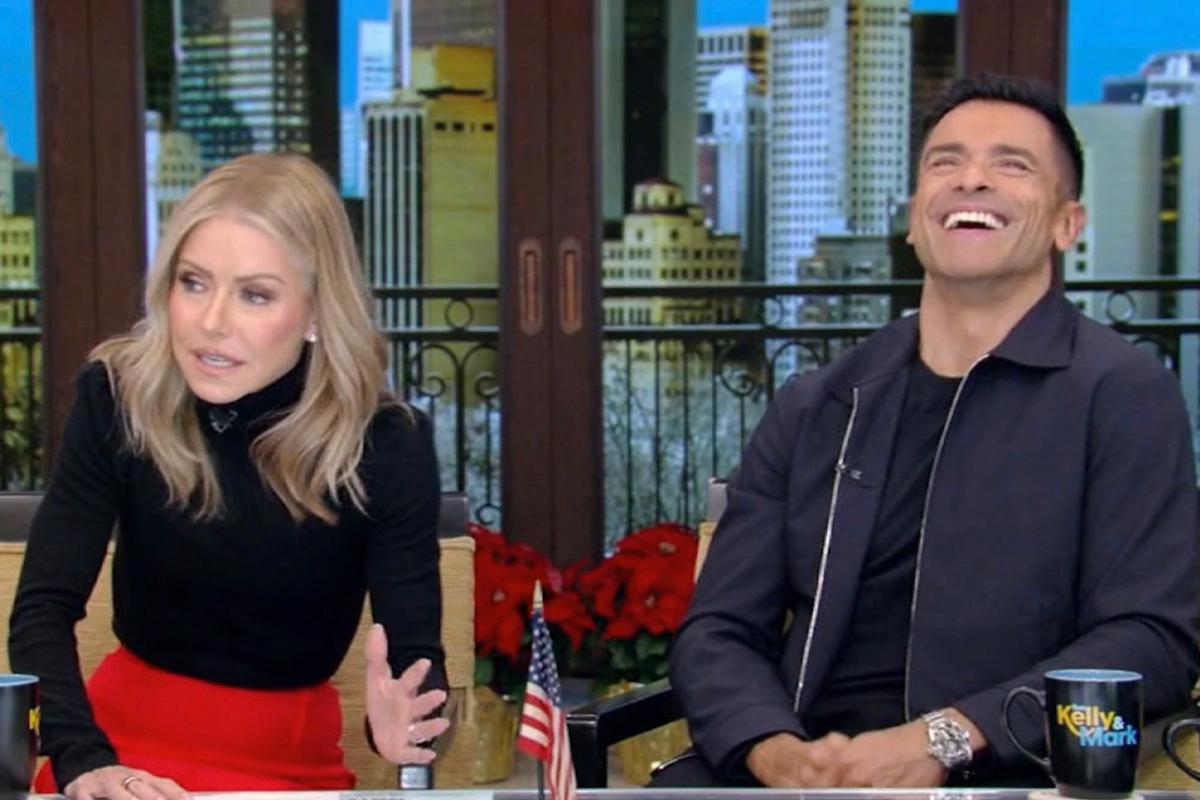 Kelly Ripa Exposes Mark Consuelos For Not Shopping “For Anything For Christmas In 30 Years”: “Watch Mark Arrive As An Honored Guest”