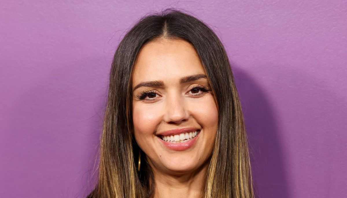 Joining the gym this New Year? Jessica Alba’s flattering workout gear is a must-have for your wardrobe