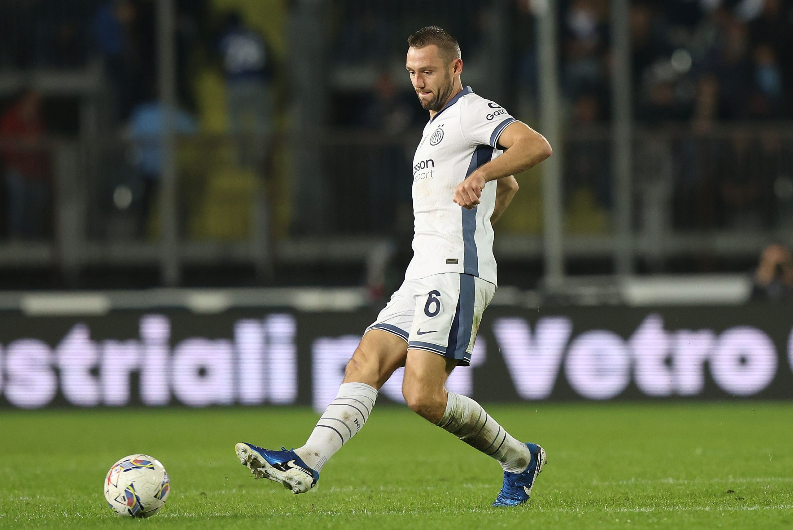 Stefan de Vrij to start for Inter Milan in Serie A clash vs Cagliari