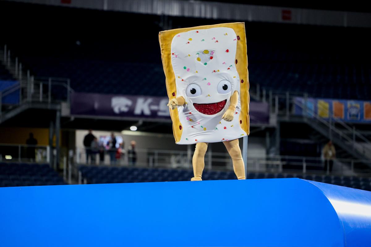 Pop-Tarts Bowl trophy, explained: Functioning toaster part of bowl game trophy