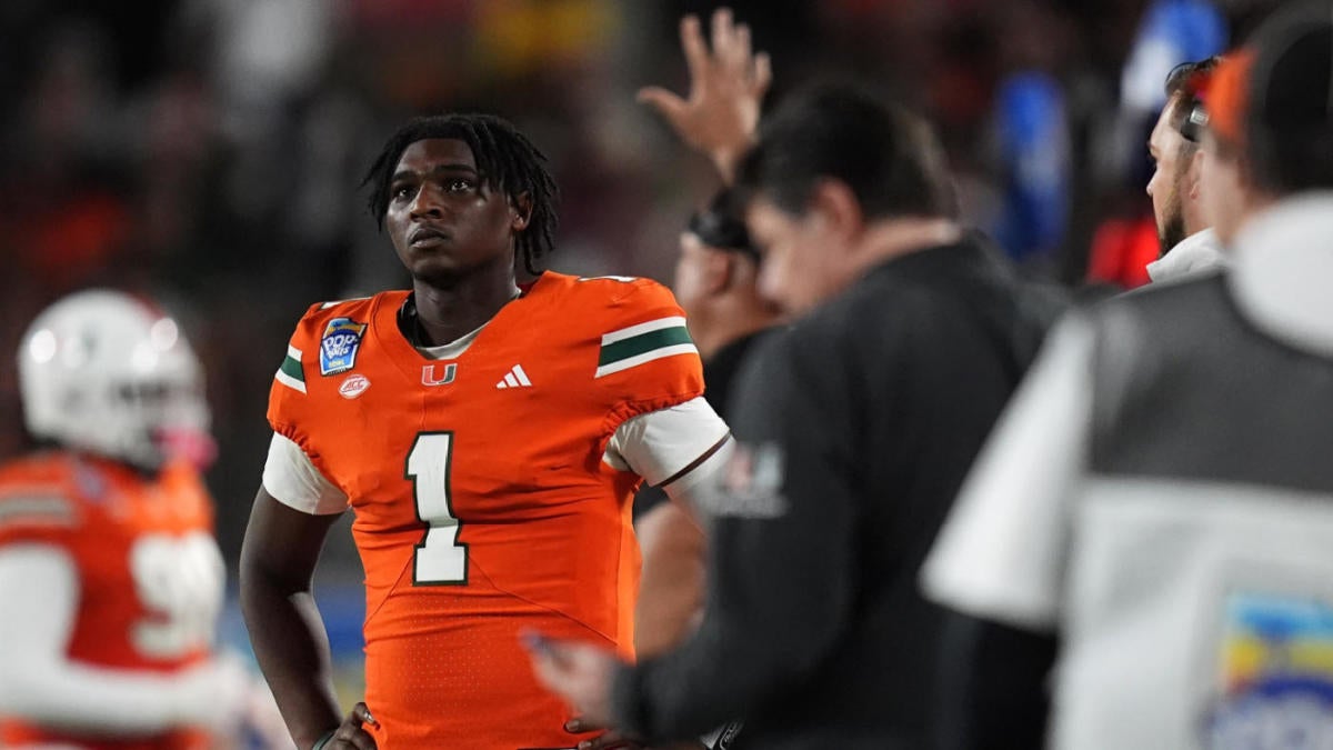 Cameron Ward’s halftime exit of bowl game was always Miami’s plan — not that it told anyone