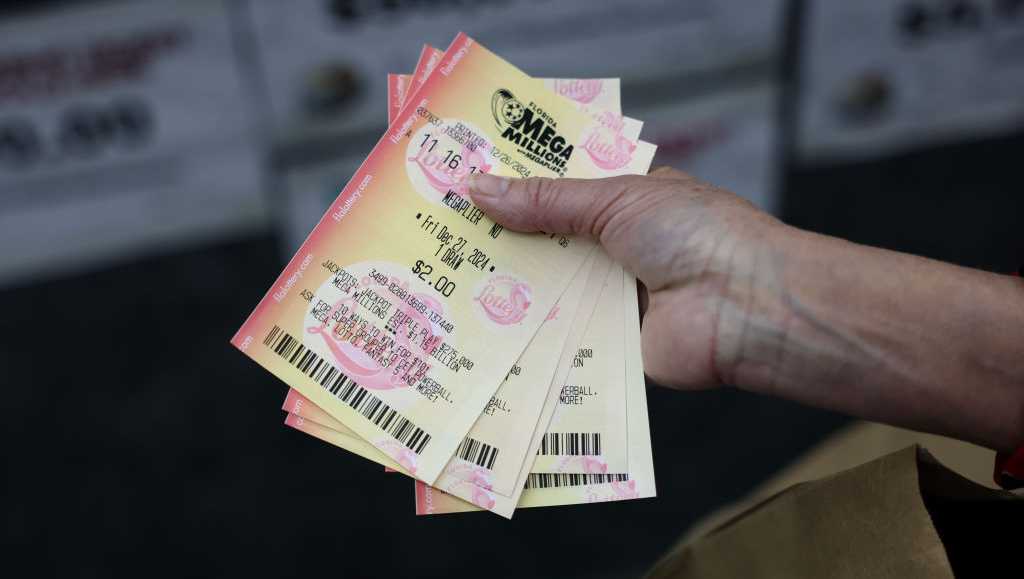 Winning numbers announced for $1.22 billion Mega Millions jackpot