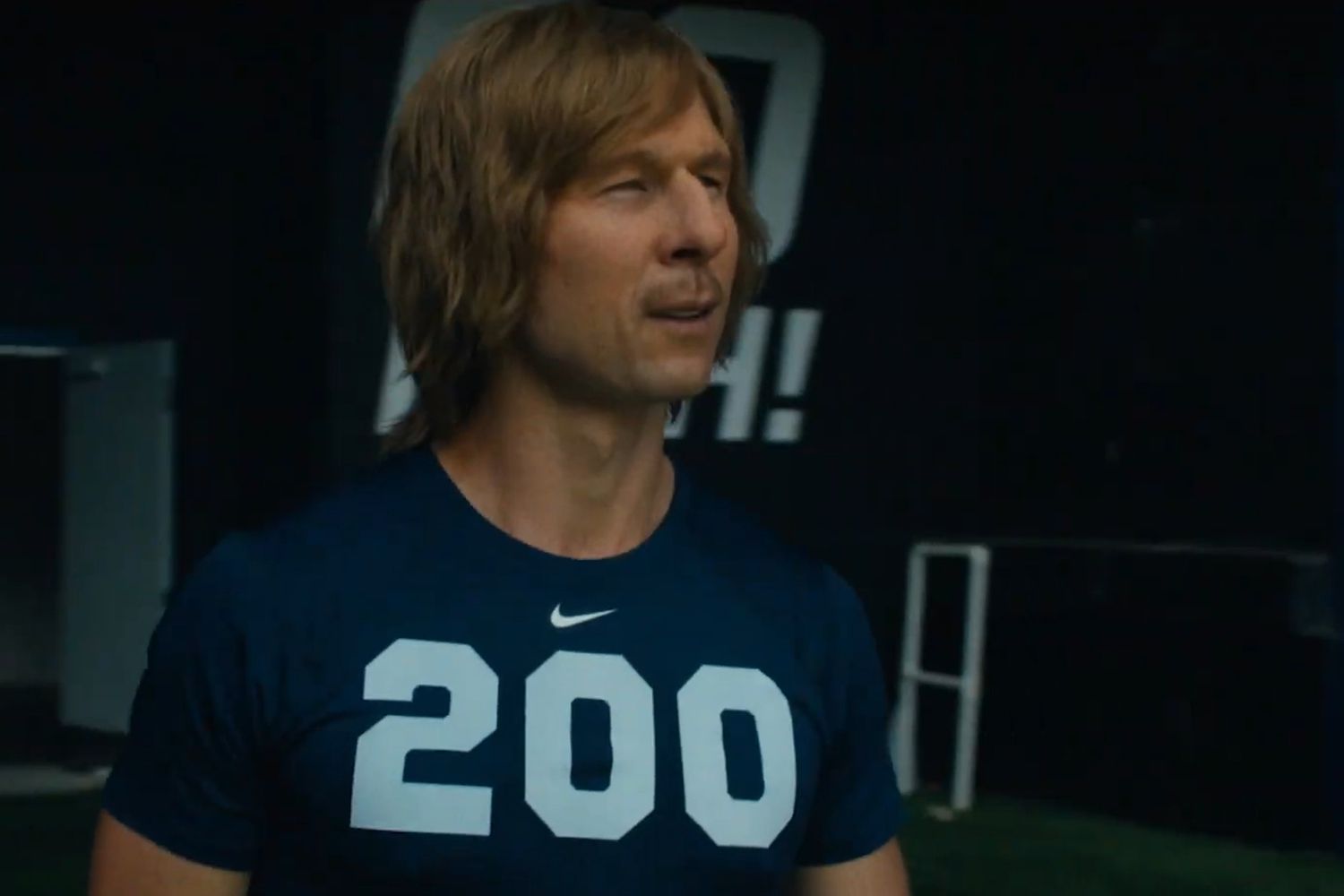 Glen Powell Wears a Disguise in Hulu’s Chad Powers Trailer — Watch