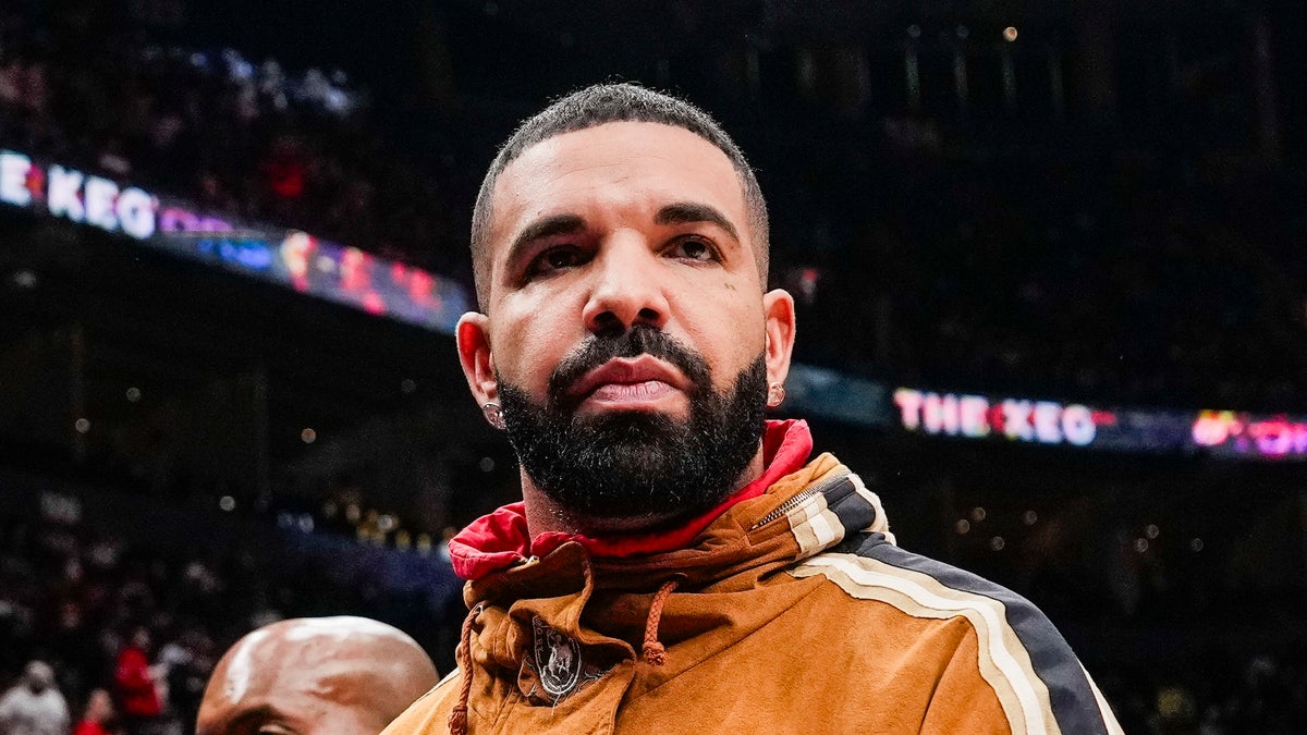 Drake announces “Drizzmas Giveaway” with Adin Ross and Stake