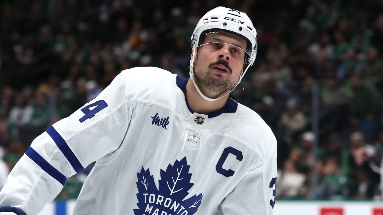 Matthews misses 5th straight game for Maple Leafs with upper-body injury