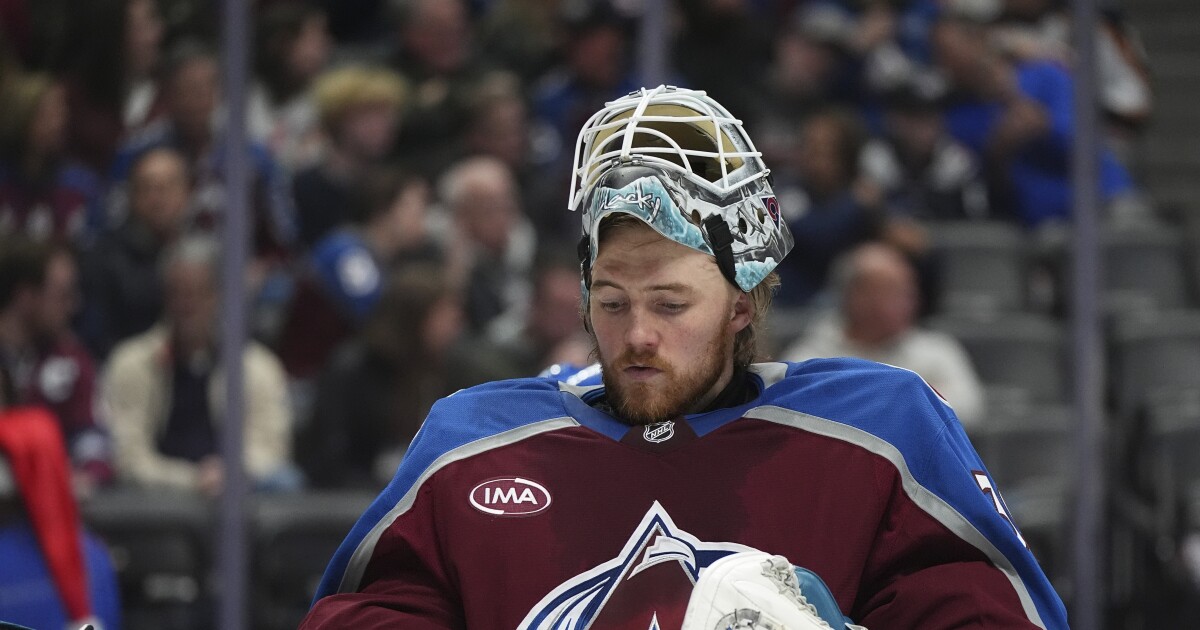 Avs reward newly acquired goalie with 5-year, $26.25 M contract extension