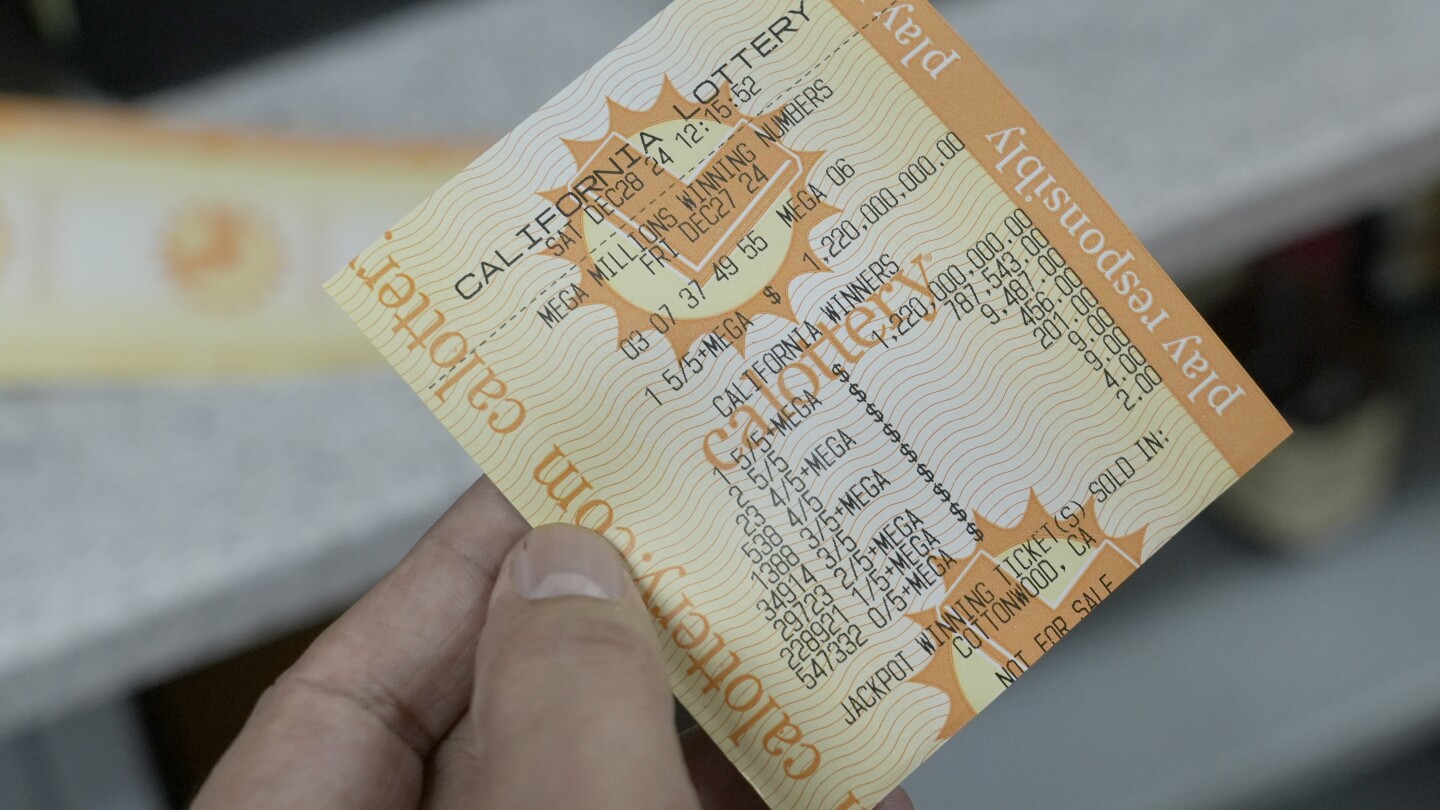 Winning ticket for $1.22 billion lottery jackpot sold in California, Mega Millions says