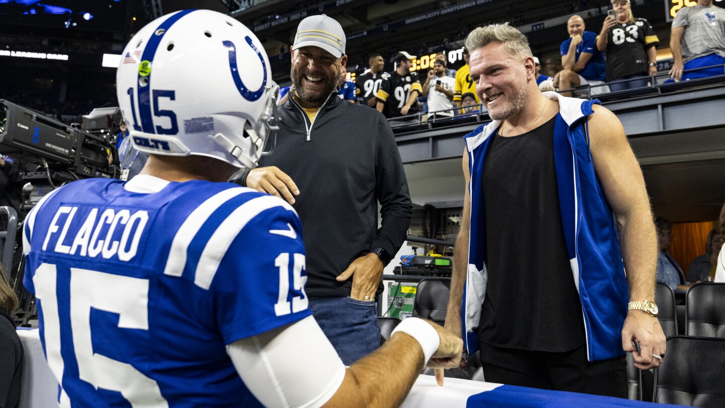 Former Colts punter Pat McAfee is fed up with the current Colts