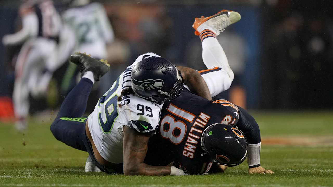 Caleb Williams ‘will definitely take the heat’ for Bears’ offensive struggles in loss to Seahawks