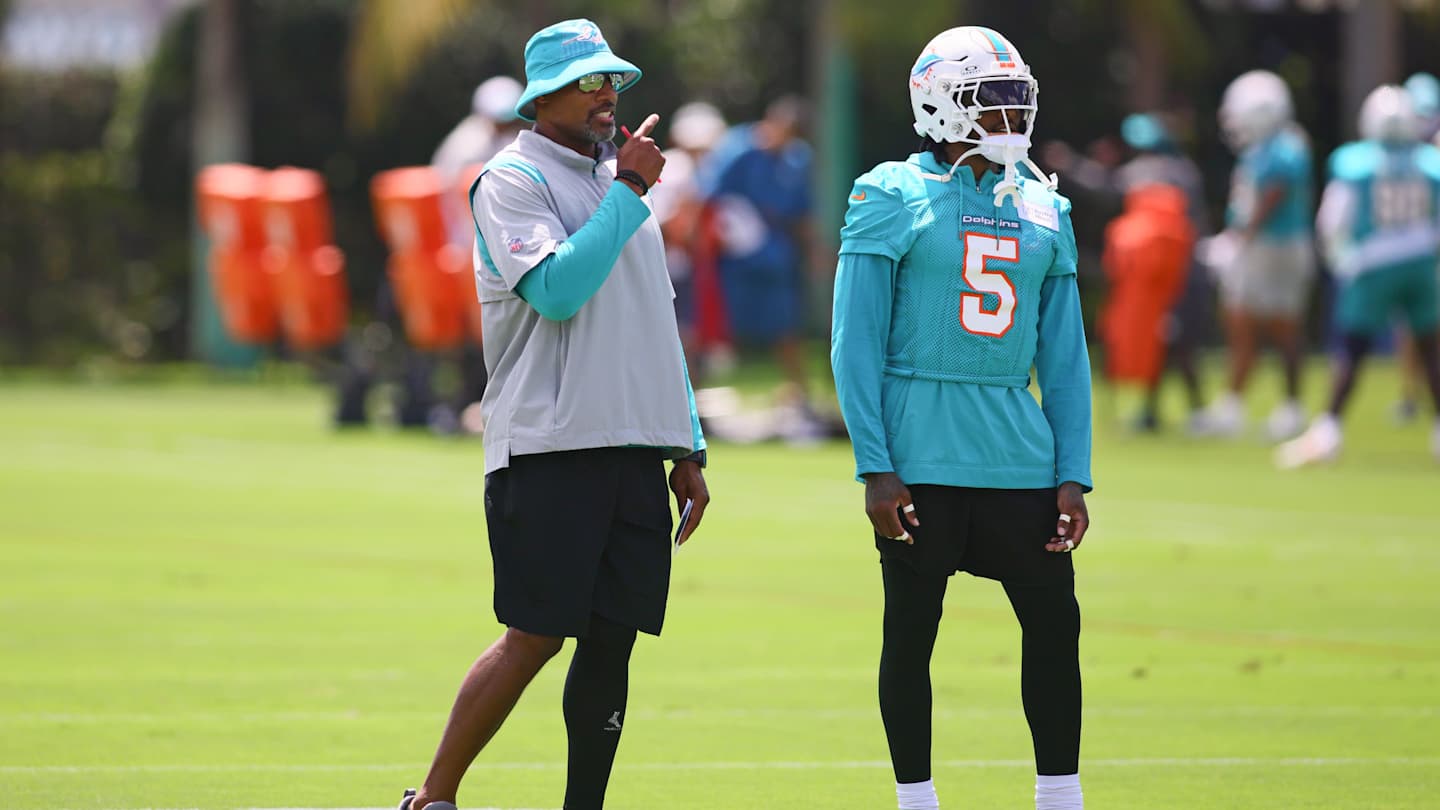 Miami Dolphins Defensive Coordinator Anthony Weaver Not Focused on Head Coaching