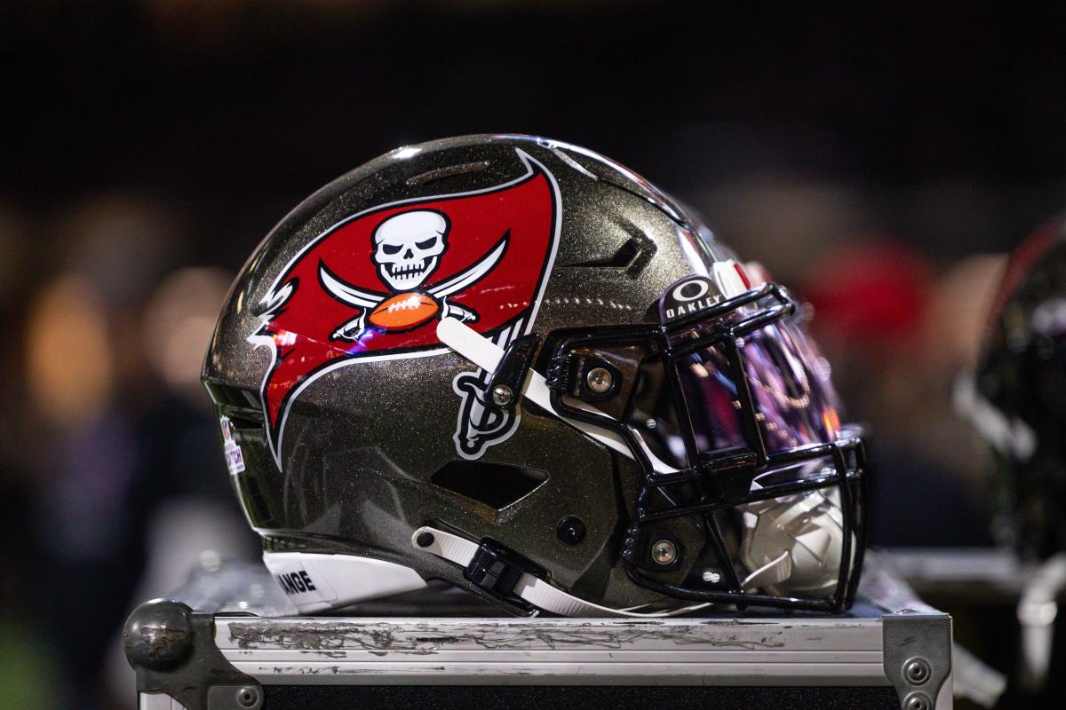 Bucs safety Jordan Whitehead involved in crash, placed on NFI List