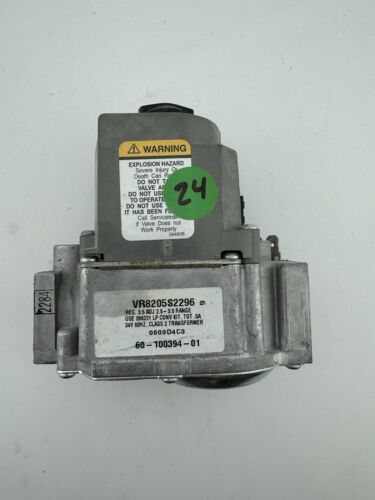 Honeywell VR8205S2296 HVAC Furnace Gas Valve 60-100394-01 used #G2-24G