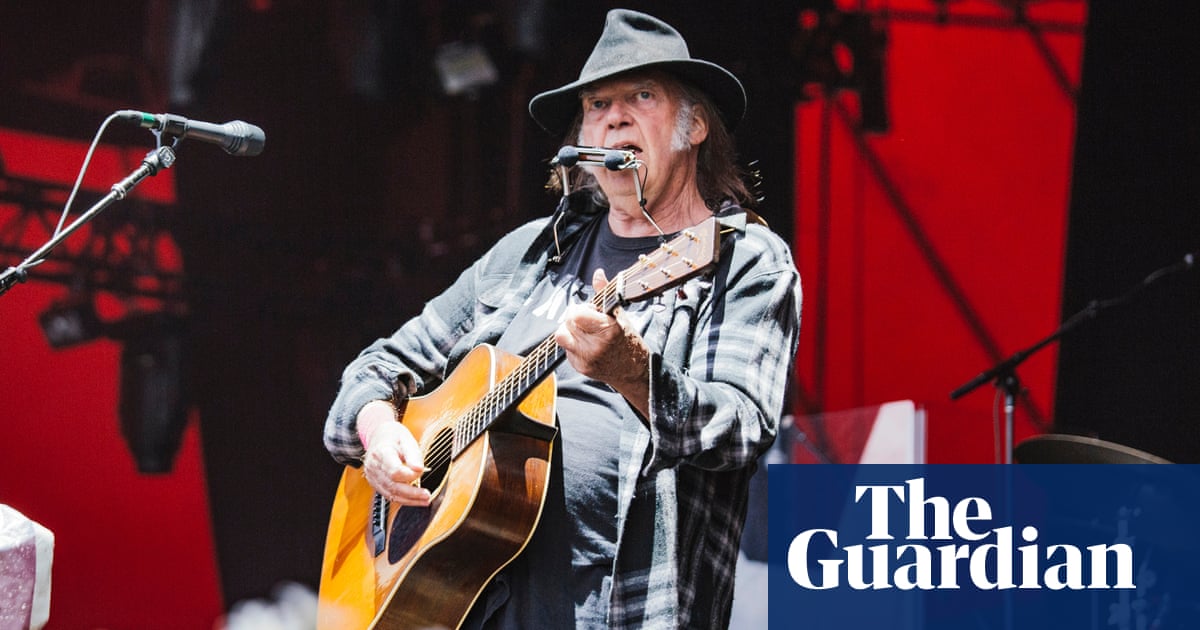 Neil Young pulls out of Glastonbury 2025, claiming festival is ‘under corporate control’ of BBC | Neil Young