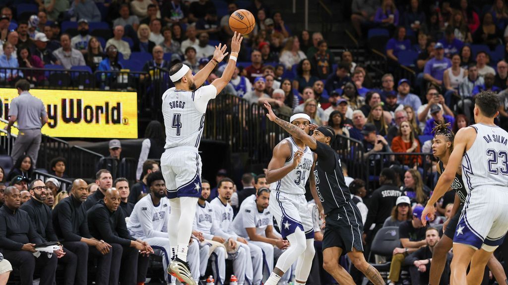 Magic lose guard Jalen Suggs to right wrist sprain vs. Nets