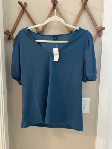 Ann Taylor Women’s Blue Short Sleeve Blouse NWT