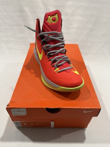 Size 8. KD 5 “DMV”. Excellent Condition With Box.