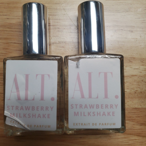 Brand New in Box  30ml AL :  Strawberry Milkshake, ** cosmetic defect**