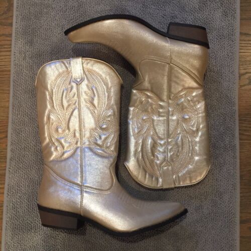 Women’s Coconuts by Matisse Gaucho Boots – Platino Metallic size 11M Brand New