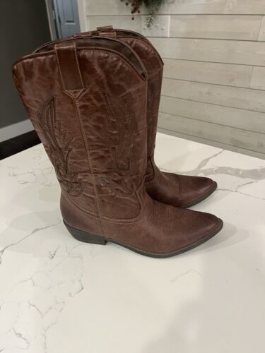 Coconuts Gaucho Women’s Boots Size 10.  Western.  Brown.