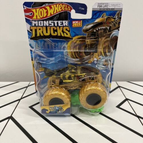 Hot Wheels Monster Trucks Shark Wreak 1:64 Scale Die-Cast Vehicle Ages 3+